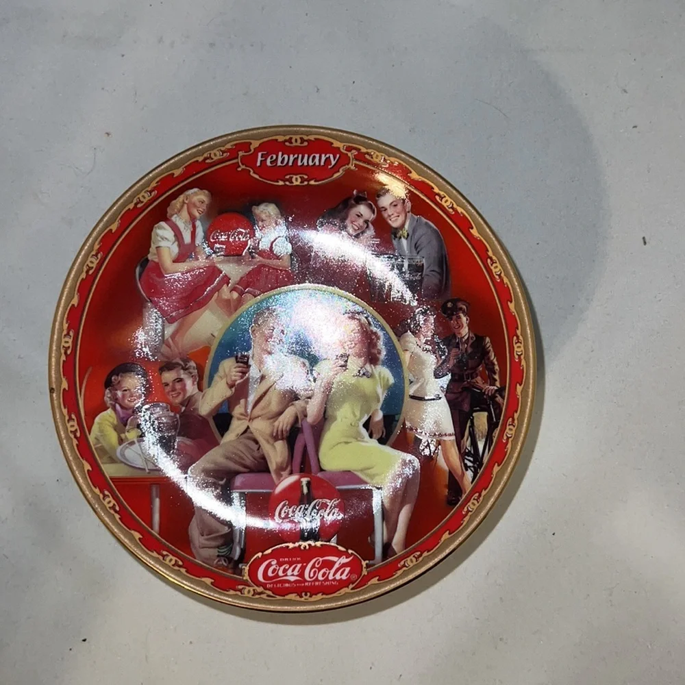 Coca-Cola Limited Edition February Plate #12785A - Picture 5 of 6
